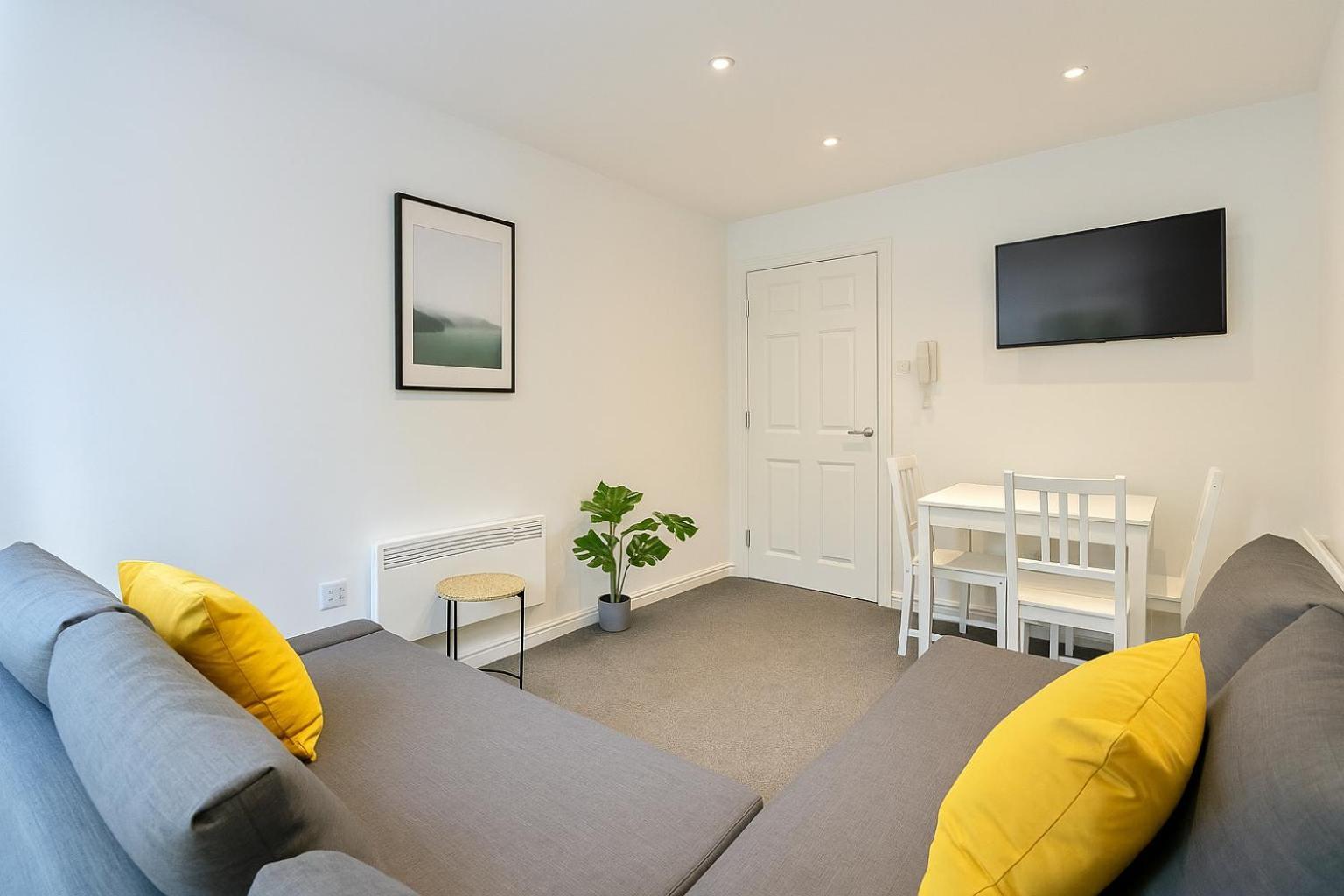 6 Person Apartment In City Centre Cardiff Exterior foto